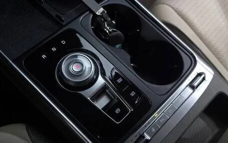 KIA Carnival, 2024 год, 4 370 000 рублей, 10 фотография