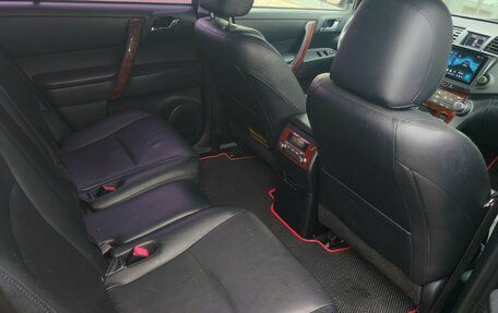 Toyota Highlander III, 2010 год, 1 950 000 рублей, 15 фотография