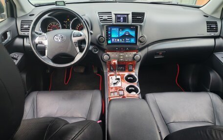 Toyota Highlander III, 2010 год, 1 950 000 рублей, 8 фотография