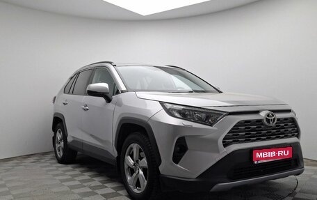 Toyota RAV4, 2020 год, 3 781 000 рублей, 1 фотография