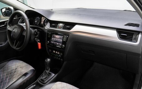 Skoda Rapid I, 2018 год, 1 099 000 рублей, 15 фотография