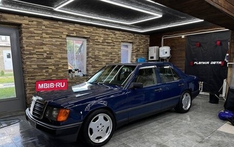 Mercedes-Benz E-Класс, 1992 год, 700 000 рублей, 3 фотография