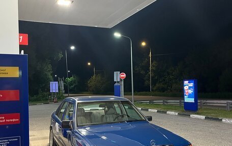 Mercedes-Benz E-Класс, 1992 год, 700 000 рублей, 10 фотография