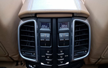 Porsche Cayenne III, 2011 год, 1 990 000 рублей, 27 фотография