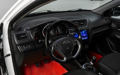 KIA Rio III рестайлинг, 2017 год, 859 000 рублей, 10 фотография