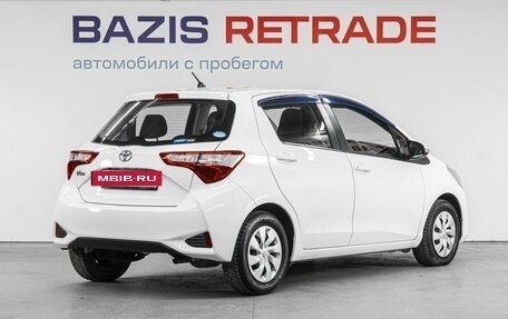 Toyota Vitz, 2019 год, 1 099 000 рублей, 6 фотография