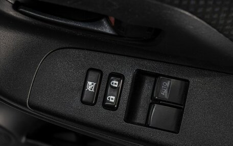 Toyota Vitz, 2019 год, 1 099 000 рублей, 12 фотография