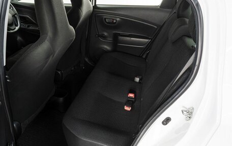 Toyota Vitz, 2019 год, 1 099 000 рублей, 14 фотография