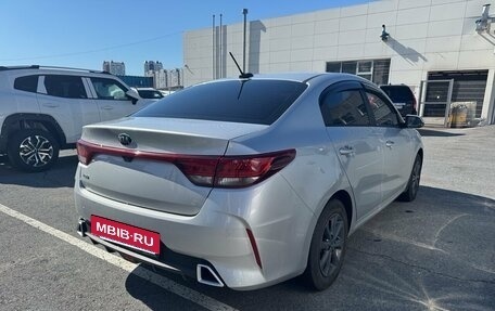 KIA Rio IV, 2021 год, 1 700 000 рублей, 2 фотография
