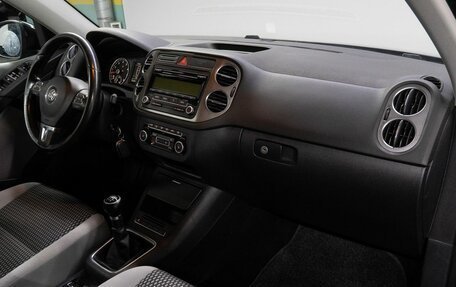 Volkswagen Tiguan I, 2011 год, 1 029 000 рублей, 16 фотография