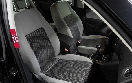 Volkswagen Tiguan I, 2011 год, 1 029 000 рублей, 17 фотография
