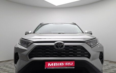 Toyota RAV4, 2020 год, 3 781 000 рублей, 2 фотография