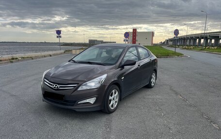 Hyundai Solaris II рестайлинг, 2015 год, 686 000 рублей, 1 фотография