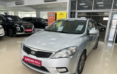 KIA cee'd I рестайлинг, 2010 год, 673 000 рублей, 1 фотография
