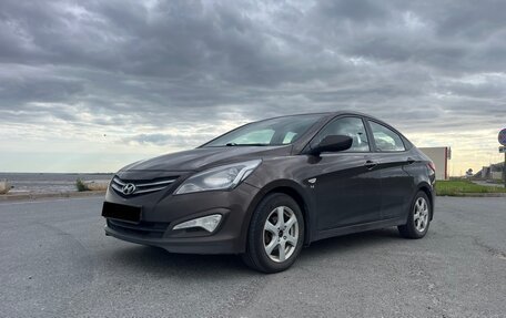 Hyundai Solaris II рестайлинг, 2015 год, 686 000 рублей, 5 фотография