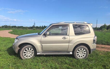 Mitsubishi Pajero IV, 2008 год, 1 850 000 рублей, 2 фотография