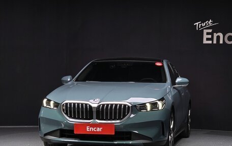 BMW 5 серия, 2024 год, 5 269 000 рублей, 2 фотография