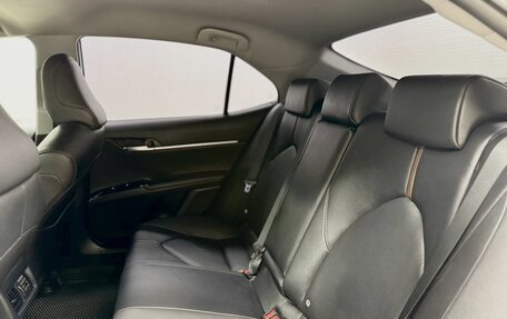 Toyota Camry, 2020 год, 3 060 000 рублей, 14 фотография