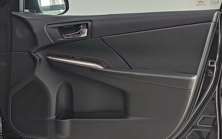 Toyota Camry, 2017 год, 2 190 000 рублей, 33 фотография