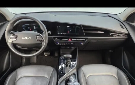 KIA Niro, 2022 год, 1 950 000 рублей, 6 фотография