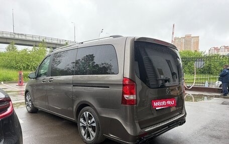 Mercedes-Benz V-Класс, 2018 год, 5 000 000 рублей, 4 фотография