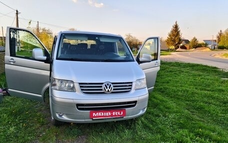 Volkswagen Caravelle T5, 2008 год, 1 900 000 рублей, 2 фотография