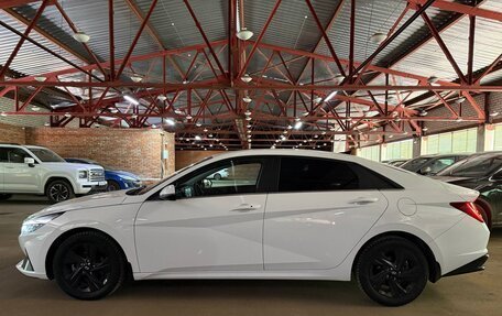 Hyundai Elantra, 2021 год, 2 300 000 рублей, 4 фотография