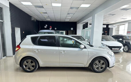 KIA cee'd I рестайлинг, 2010 год, 673 000 рублей, 7 фотография