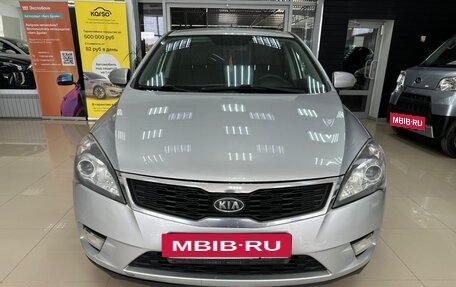 KIA cee'd I рестайлинг, 2010 год, 673 000 рублей, 2 фотография