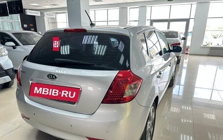 KIA cee'd I рестайлинг, 2010 год, 673 000 рублей, 4 фотография