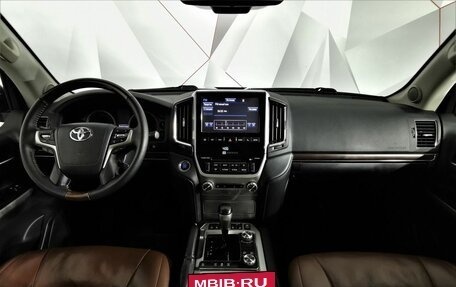 Toyota Land Cruiser 200, 2015 год, 4 995 000 рублей, 13 фотография