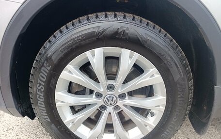 Volkswagen Tiguan II, 2017 год, 2 500 000 рублей, 11 фотография