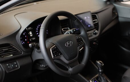 Hyundai Solaris II рестайлинг, 2021 год, 1 700 000 рублей, 10 фотография