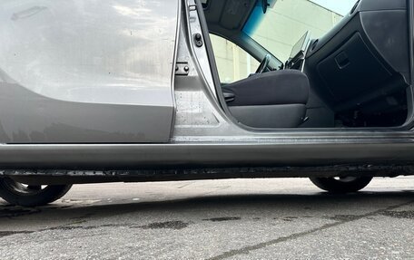 Toyota Matrix, 2004 год, 585 000 рублей, 8 фотография