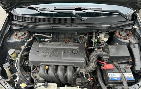 Toyota Matrix, 2004 год, 585 000 рублей, 18 фотография