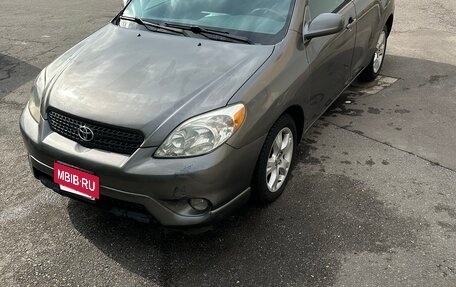 Toyota Matrix, 2004 год, 585 000 рублей, 2 фотография