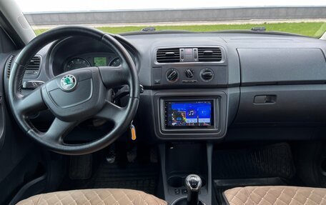 Skoda Fabia II, 2011 год, 420 000 рублей, 10 фотография