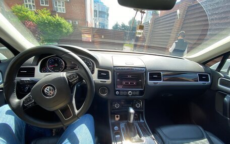 Volkswagen Touareg III, 2017 год, 2 900 000 рублей, 6 фотография