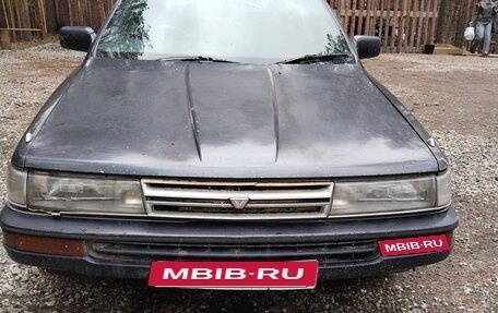Toyota Vista, 1990 год, 135 000 рублей, 1 фотография
