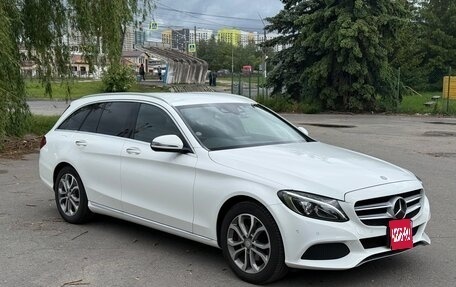 Mercedes-Benz C-Класс, 2015 год, 1 900 000 рублей, 1 фотография
