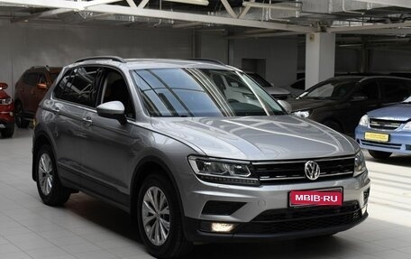 Volkswagen Tiguan II, 2020 год, 2 850 000 рублей, 1 фотография