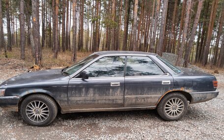 Toyota Vista, 1990 год, 135 000 рублей, 4 фотография