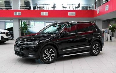 Volkswagen Tiguan II, 2018 год, 2 350 000 рублей, 1 фотография