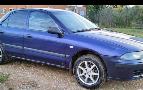 Mitsubishi Carisma I, 2002 год, 185 000 рублей, 3 фотография