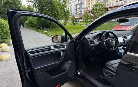 Volkswagen Touareg III, 2017 год, 2 900 000 рублей, 4 фотография