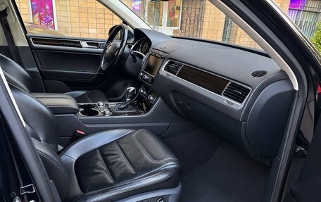 Volkswagen Touareg III, 2017 год, 2 900 000 рублей, 6 фотография