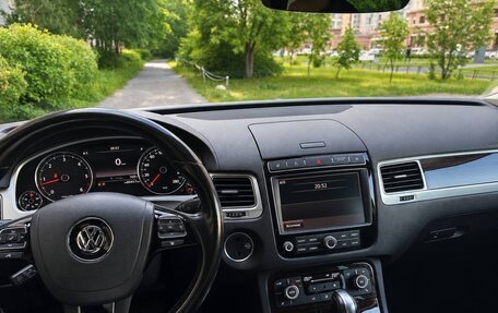 Volkswagen Touareg III, 2017 год, 2 900 000 рублей, 5 фотография