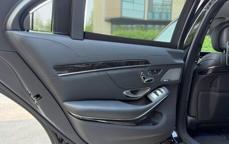 Mercedes-Benz S-Класс, 2018 год, 36 500 000 рублей, 31 фотография