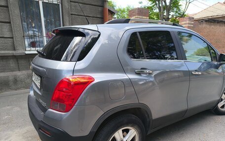 Chevrolet Tracker III, 2015 год, 900 000 рублей, 15 фотография