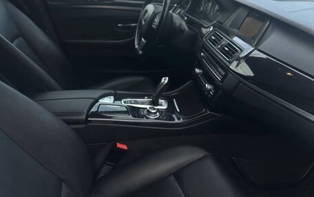 BMW 5 серия, 2014 год, 1 970 000 рублей, 12 фотография